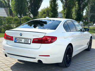 BMW 5 Series foto 4