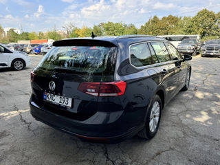 Volkswagen Passat foto 4