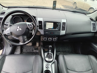 Mitsubishi Outlander foto 6