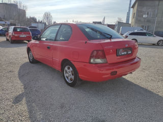 Hyundai Accent foto 4