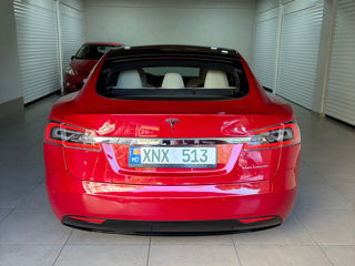 Tesla Model S foto 4