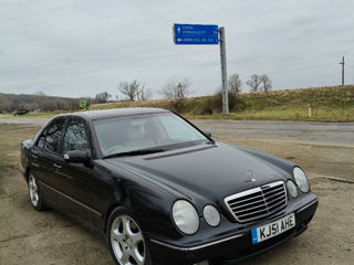 Mercedes E-Class foto 5