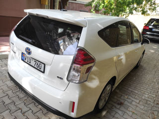 Toyota Prius + foto 6