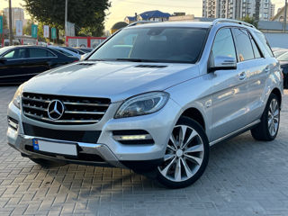 Mercedes M-Class foto 1