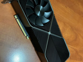 Nvidia RTX 3090 FE foto 3