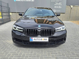 BMW 5 Series foto 2