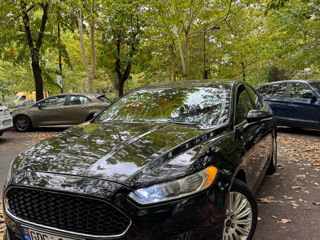 Ford Fusion foto 2