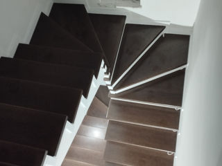 Montaria scărilor din lemn foto 2