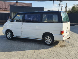 Volkswagen T4 foto 2