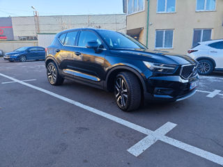 Volvo XC40 foto 2