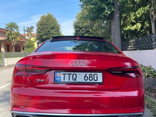 Audi A5 foto 1