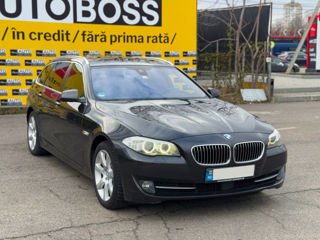 BMW 5 Series foto 4