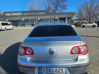 Volkswagen Passat foto 4