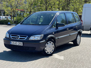 Opel Zafira foto 1