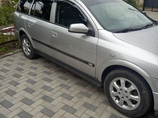 Opel Astra foto 2