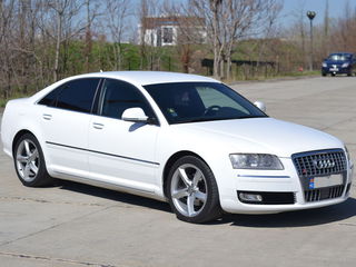 Audi A8 foto 1