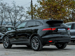 Jaguar F-PACE foto 2