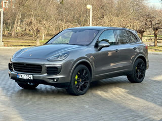 Porsche Cayenne foto 2