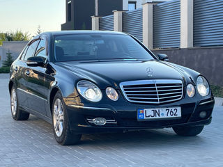 Mercedes E-Class foto 1