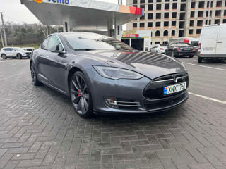 Tesla Model S foto 2