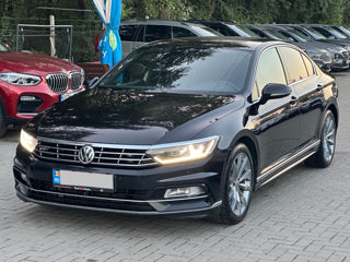 Volkswagen Passat foto 1