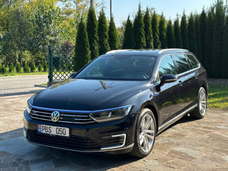 Volkswagen Passat foto 3