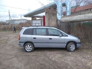 Opel Zafira foto 7