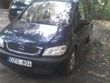 Opel Zafira foto 2