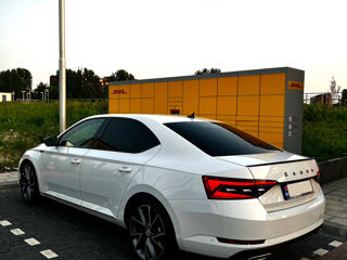 Skoda Superb foto 3