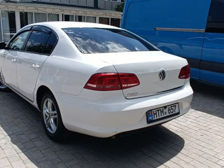 Volkswagen Passat foto 3