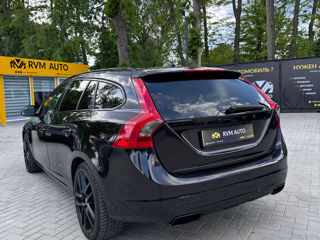 Volvo V60 фото 4