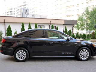 Volkswagen Jetta foto 7