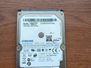 Vând hard disk