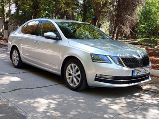 Skoda Octavia foto 1