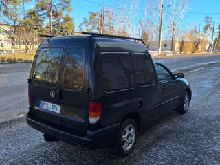 Volkswagen Caddy foto 2