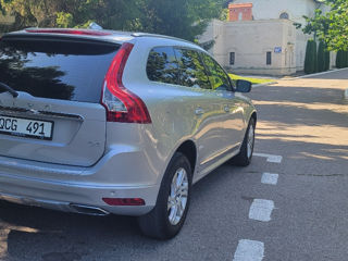 Volvo XC60 foto 2