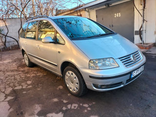 Volkswagen Sharan foto 9