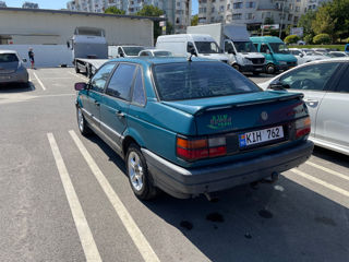 Volkswagen Passat foto 3