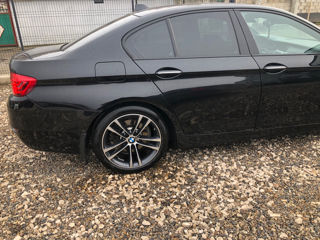 BMW 5 Series foto 5