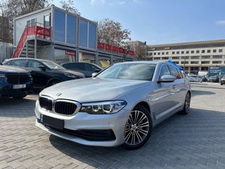 BMW 5 Series foto 1