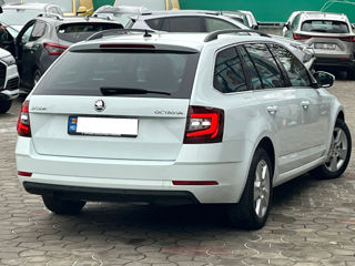 Skoda Octavia foto 4