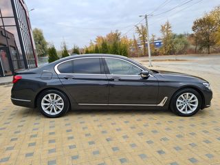 BMW 7 Series foto 6