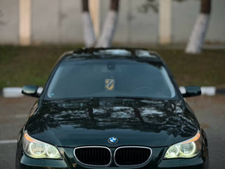 BMW 5 Series foto 1