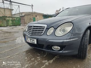 Mercedes E Class foto 2