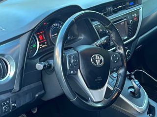 Toyota Auris foto 8