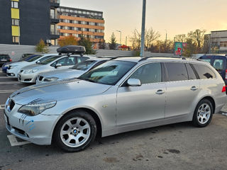 BMW 5 Series foto 4