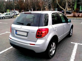 Suzuki SX4 foto 6