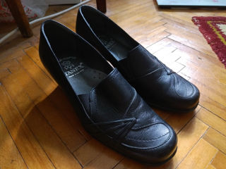 Туфли (коричневые, чёрные), сапоги женские б/у, отличное состояние. foto 4