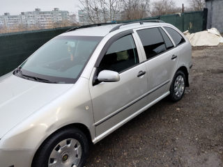 Skoda Fabia foto 3