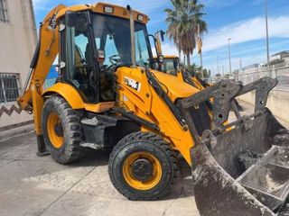 Buldoexcavator JCB 3CX4 T